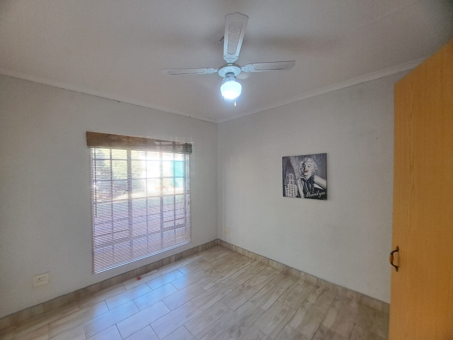 3 Bedroom Property for Sale in Safari Gardens North West